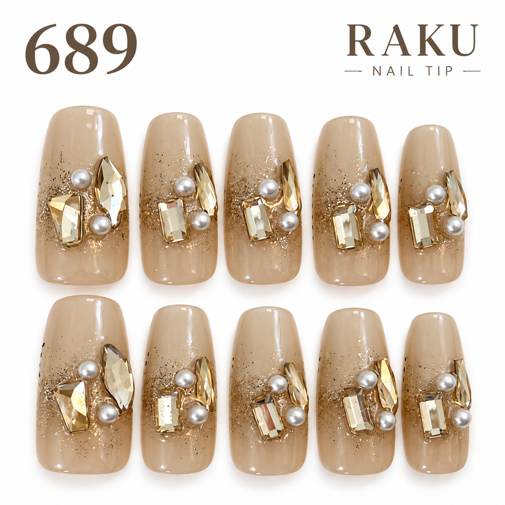 689 ネイルチップ シャンパンベージュ 大粒ビジュー パール 華やか 結婚式 パーティー コフィン ロング RAKU