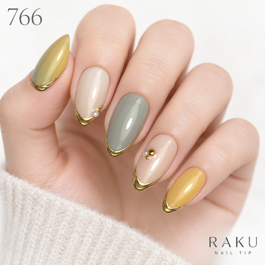 766 ネイルチップ ニュアンスカラー ゴールドフレンチ パール オーバル ミディアム RAKU